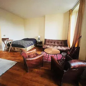 Ermitage-appartement - Buttes Chaumont Paris